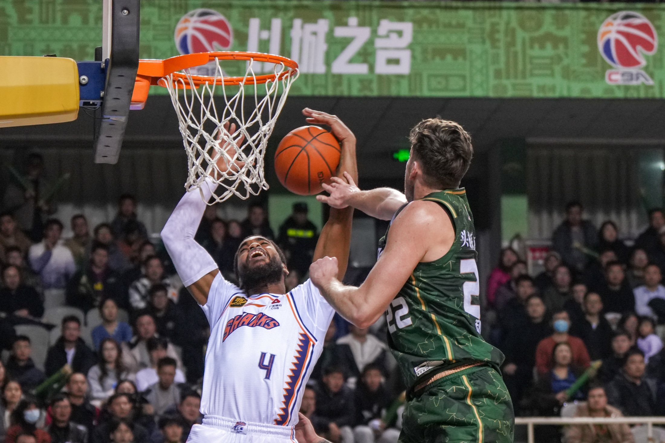 乐动体育登录入口-今晨突围战来临，莱比锡围绕NBA常规赛临场应变，球迷炸锅，高层口径保持一致(莱比锡竞技场)